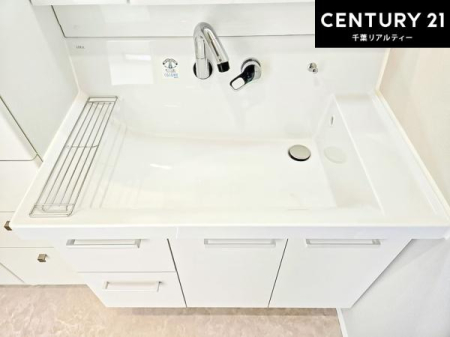 ���ʑ�E���ʏ� �[�����ʑ�{�E���́A�������˂ɂ����̂ł�����ꂪ�y�X�I���������ۂĂ܂��I
�L���C�Ȑ��ʏ��Ŏ��������̃��`�x�[�V�������オ��܂��ˁI