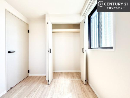 �m�� ���[�X�y�[�X���[���I�������X�b�L�����ڂ��鎖���ł��܂��ˁB
�Ƌ��I�΂Ȃ��V���v���ȃf�U�C���ׁ̈A�Ƌ��I�΂����C�ɓ���̋�ԍ�肪�ł������ł��ˁB