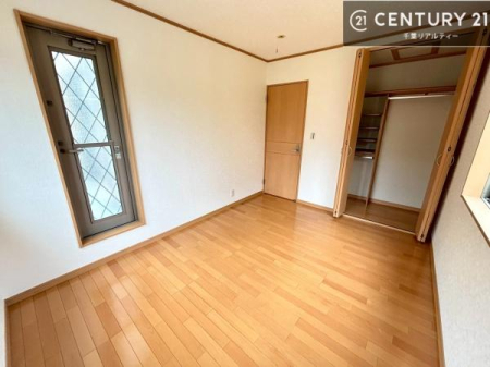 �q������ ���[�X�y�[�X�����Ă��܂��I�������X�b�L�����ڂ��鎖���ł��܂��ˁB
�Ƌ��I�΂Ȃ��V���v���ȃf�U�C���ׁ̈A�Ƌ��I�΂����C�ɓ���̋�ԍ�肪�ł������ł��ˁB