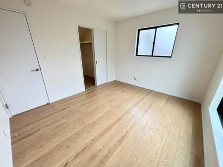 �m�� ���[�X�y�[�X���[���I�������X�b�L�����ڂ��鎖���ł��܂��ˁB
�Ƌ��I�΂Ȃ��V���v���ȃf�U�C���ׁ̈A�Ƌ��I�΂����C�ɓ���̋�ԍ�肪�ł������ł��ˁB