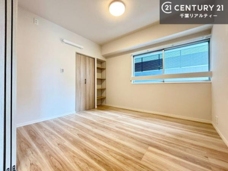 �m�� ���[�X�y�[�X���[���I�������X�b�L�����ڂ��鎖���ł��܂��ˁB
�Ƌ��I�΂Ȃ��V���v���ȃf�U�C���ׁ̈A�Ƌ��I�΂����C�ɓ���̋�ԍ�肪�ł������ł��ˁB