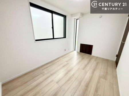 �m�� ���[�X�y�[�X���[���I�������X�b�L�����ڂ��鎖���ł��܂��ˁB
�Ƌ��I�΂Ȃ��V���v���ȃf�U�C���ׁ̈A�Ƌ��I�΂����C�ɓ���̋�ԍ�肪�ł������ł��ˁB