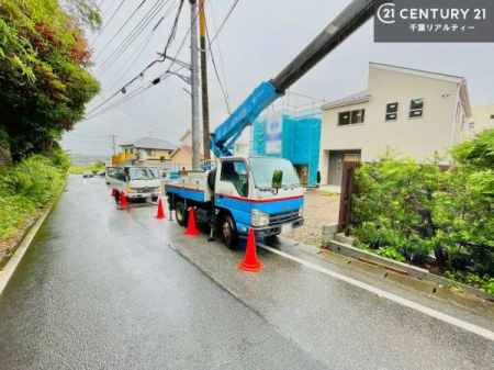 �O�ʓ��H�܂ތ��n�ʐ^ ���ӊ���A���q�l�̂���]�ɍ������������ꏏ�ɂ��ē���v���܂��B�Z��[���A�h�o�C�U�[�ɂ�邲���k������܂��B���Ђ͂��₢���킹�ɑ��Ή����܂��I���҂������܂���I