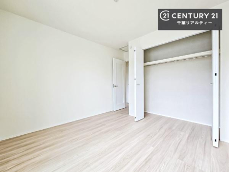 �q������ ���[�͂̂��鋏���ł��B����������������L�X�Ǝg���ċC�������ǂ��ł��I
�L���C�Ȗ��邢�������ŉ߂����̂́A�X�ɂ̂�т�������ł��܂��ˁI