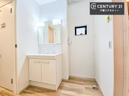 ���ʑ�E���ʏ� �[�����ʑ�{�E���́A�������˂ɂ����̂ł�����ꂪ�y�X�I���������ۂĂ܂��I
�L���C�Ȑ��ʏ��Ŏ��������̃��`�x�[�V�������オ��܂��ˁI