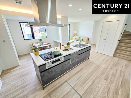 �L�b�`�� �A�C�����h�L�b�`���̗p�I���ʂ���o����ł���̂ō�Ƃ̌������A�b�v�I�����Œ��������₷�������̗���������܂��ˁI