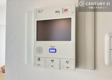 ���̑� TV���j�^�[�t�C���^�[�t�H���������B���K�҂̊���m�F���Ă���Ή��ł��邽�߁A�h�Ɩʂɂ��z�����ꂽ���S�̐ݔ��ł��B