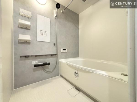 ���� �������������l�̕��͋C�̃o�X���[���́A�����o�Ă��ăo�X�^�C�����[���I
���d���撣���Ă��邲�J���ɂ��D�݂̓����̓����܂����āA�y����ł݂Ă͂������ł��傤���H