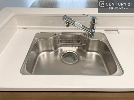 �L�b�`�� ���C�h�ȃV���N�ł��ˁI�������˂ɂ������������₷���Ǝ����y�X�d�l�̃V�X�e���L�b�`���ł��I
�f�U�C�����Ƌ@�\�������˂��L�b�`���Ő�����������܂��ˁI