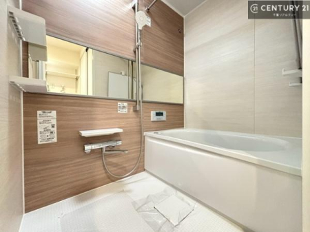 ���� �������������l�̕��͋C�̃o�X���[���́A�����o�Ă��ăo�X�^�C�����[���I
���d���撣���Ă��邲�J���ɂ��D�݂̍���̓����܂����āA�y����ł݂Ă͂������ł��傤���H