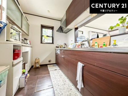 �L�b�`�� ��Ƃ肠�钲���X�y�[�X�ō�Ƃ����₷�����K�ȃL�b�`���ł��I
���q�l�ƈꏏ�ɂ��َq������y���߂�L�X�X�y�[�X�ł��B�y�����������ԂɂȂ肻���ł��ˁI