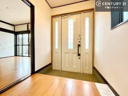 ���� ���ċA���Ă��Ă��A�������܁I�����������Ȃ�A�D�����}������Ă�����ԂɂȂ��Ă��܂��B
���邭��������錺�ւł��I