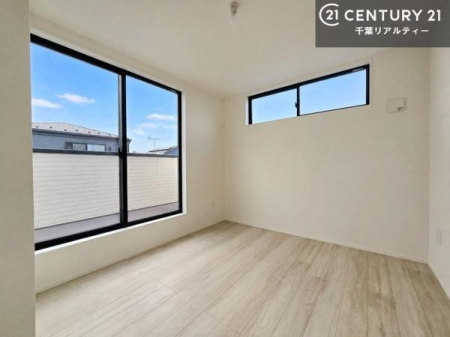 �m�� �o���R�j�[�ɖʂ��Ă���m���ł��B���邭�����肪����A���C����������ł��܂��I���N���āA�O�ɏo�Ĕw�L�т����[�ċz�����ǂ������}������邱�Ƃ��ł��܂��B