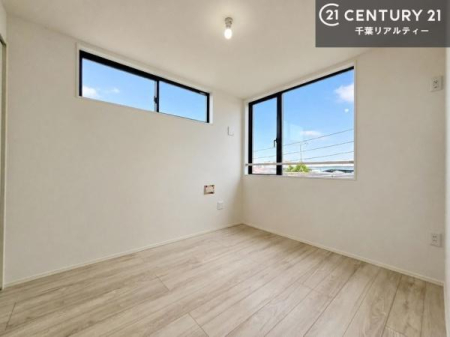 ���r���O�ȊO�̋��� ���邭���ʂ��̗ǂ������ł��B�u�V���v���v�Ƀf�U�C�����ꂽ�����B���R�x�������̂ŉƋ�⃌�C�A�E�g�ł��D�݂̋�Ԃ�n��グ���܂��B�����x�A���n�ɂĂ��m�F���������B