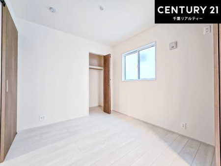 �m�� ���[�X�y�[�X���[���I�������X�b�L�����ڂ��鎖���ł��܂��ˁB
�Ƌ��I�΂Ȃ��V���v���ȃf�U�C���ׁ̈A�Ƌ��I�΂����C�ɓ���̋�ԍ�肪�ł������ł��ˁB