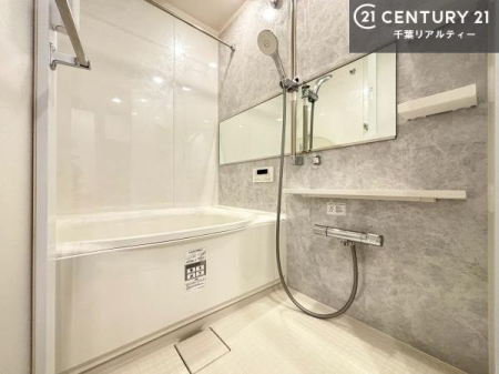 ���� �������������l�̕��͋C�̃o�X���[���́A�����o�Ă��ăo�X�^�C�����[���I
���d���撣���Ă��邲�J���ɂ��D�݂̍���̓����܂����āA�y����ł݂Ă͂������ł��傤���H
