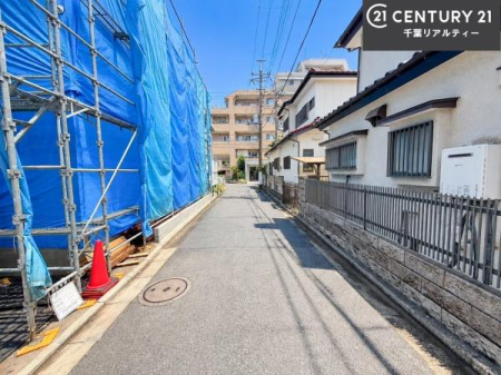 �O�ʓ��H�܂ތ��n�ʐ^ ���ӊ���A���q�l�̂���]�ɍ������������ꏏ�ɂ��ē���v���܂��B�Z��[���A�h�o�C�U�[�ɂ�邲���k������܂��B���Ђ͂��₢���킹�ɑ��Ή����܂��I���҂������܂���I