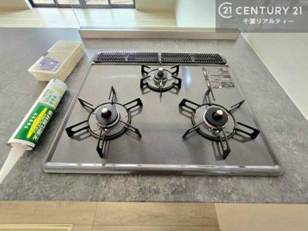 �L�b�`�� �R�����͎O������̂ł������̓����i�s���ł��܂��B
�������O�����t���ł��B�����X�y�[�X���L�X���Ă���׍�Ƃ����₷���I�g�����肪�ǂ��V�X�e���L�b�`���ł��I