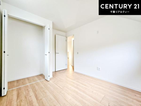�q������ ���[�͂̂��鋏���ł��B����������������L�X�Ǝg���ċC�������ǂ��ł��I
�L���C�Ȗ��邢�������ŉ߂����̂́A�X�ɂ̂�т�������ł��܂��ˁI