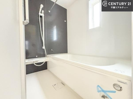 ���� �������������l�̕��͋C�̃o�X���[���́A�����o�Ă��ăo�X�^�C�����[���I
���d���撣���Ă��邲�J���ɂ��D�݂̍���̓����܂����āA�y����ł݂Ă͂������ł��傤���H