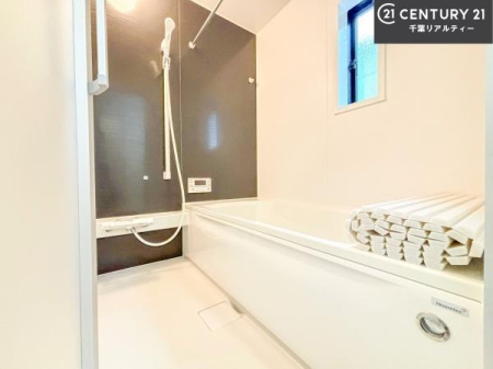 ���� �������������l�̕��͋C�̃o�X���[���́A�����o�Ă��ăo�X�^�C�����[���I
���d���撣���Ă��邲�J���ɂ��D�݂̍���̓����܂����āA�y����ł݂Ă͂������ł��傤���H