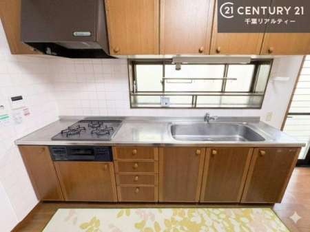 �L�b�`�� ��Ƃ肠�钲���X�y�[�X�I
���` �h ���H�ɂ��Ƌ�������B
�R���Z���g���̍ו��ݔ��ɂ��Ă͈ꕔ�`�ʂ���Ă��Ȃ��ӏ�
���������܂��̂ŁA���炩���߂��������������B