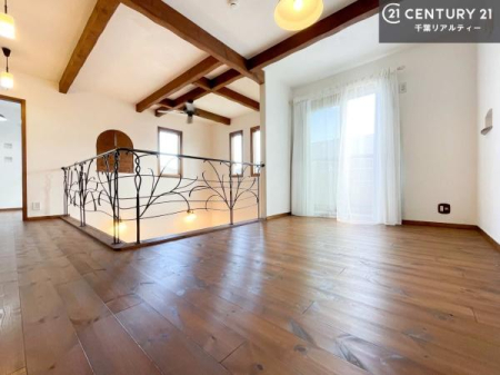 �m�� �o���R�j�[�ɖʂ��Ă���m���ł��B���邭�����肪����A���C����������ł��܂��I���N���āA�O�ɏo�Ĕw�L�т����[�ċz�����ǂ������}������邱�Ƃ��ł��܂��B