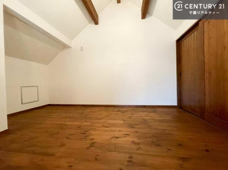 ���[ 2�K�ɂ͏��������[���������܂��I
�傫�ȉו����p�i�Ȃǂ��X�b�L�����[���邱�Ƃ��ł��܂��ˁI