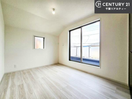 �m�� �o���R�j�[�ɖʂ��Ă���m���ł��B���邭�����肪����A���C����������ł��܂��I���N���āA�O�ɏo�Ĕw�L�т����[�ċz�����ǂ������}������邱�Ƃ��ł��܂��B