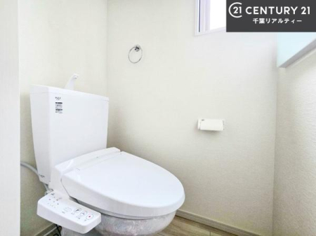 �g�C�� �������֍��ɂ��A�~��͕֍����g�����ł���̂ŗ₽���֍��ɍ��炸�ɍςފ������d�l�ł��I�V���v���ȃJ���[����Ƃ��Ă���̂ŁA������ꂪ���₷���ł��B