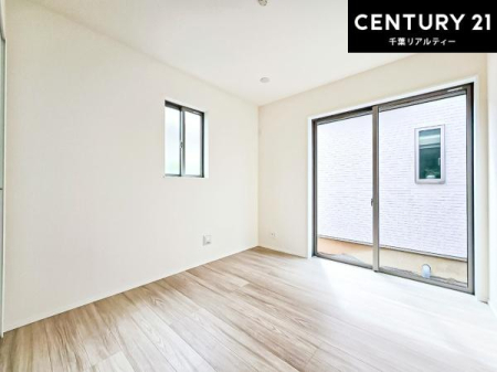 �m�� �V���v���Ƀf�U�C������Ă��邽�߁A�Ƌ��I�т܂���I
���C�ɓ���̉Ƌ��u���Ă��낰���Ԃ���邱�Ƃ��ł��܂��B