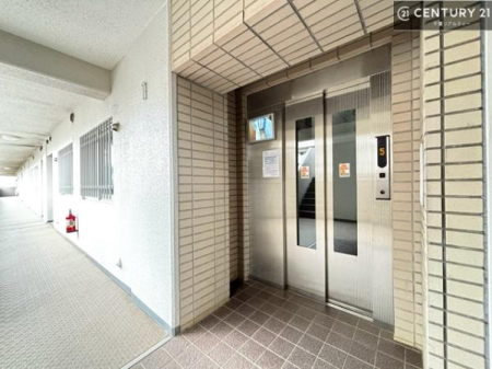 ���̑����p�� �G���x�[�^�[�����ŁA���X�̈ړ������K�B
�����̓��₨�ו��̑������ł��A�X���[�Y�ɂ��A��������܂��I