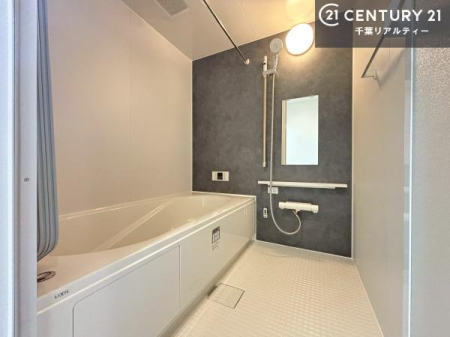 ���� 1���̔�����������Ɩ����Ă���闁���ł��B
�������̑f�G�ȃ����N�[�[�V�����ꏊ�ł��I