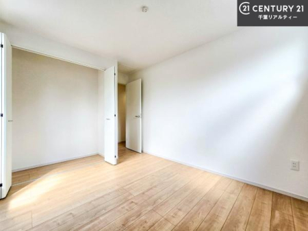 ���r���O�ȊO�̋��� ���邭���ʂ��̗ǂ������ł��B�u�V���v���v�Ƀf�U�C�����ꂽ�����B���R�x�������̂ŉƋ�⃌�C�A�E�g�ł��D�݂̋�Ԃ�n��グ���܂��B�����x�A���n�ɂĂ��m�F���������B