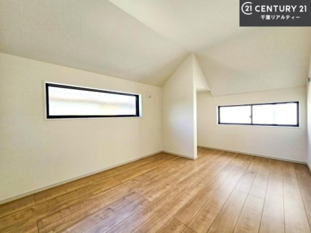 �m�� �V���v���Ƀf�U�C������Ă��邽�߁A�Ƌ��I�т܂���I
���C�ɓ���̉Ƌ��u���Ă��낰���Ԃ���邱�Ƃ��ł��܂��B