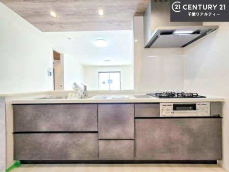 �L�b�`�� ���[�X�y�[�X���L�x�ŁA�����X�y�[�X���X�b�L���ƕЕt���Ђ�`�����p�ł��܂��I
���K�ɍ�Ƃ��ł��A�Ǝ��̌����A�b�v�I�����̗���������܂��I
