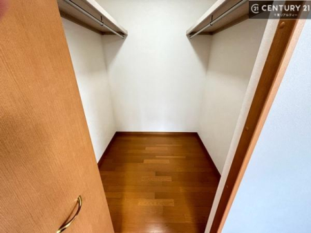 ���[ �E�H�[�N�C���N���[�[�b�g�t���ł��B��������̂��m���Ȃǂ����[���Ă��������ł��ˁI���ɂ���@�������ȂǋG�ߕ��̑傫�ȉƓd�����[�ł��܂��I