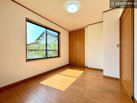 �q������ �V���v���Ń��C�A�E�g���₷���m���́A���q�l�̂������Ƃ��Ă��œK�B�����ɍ��킹�ď_��ɂ��g�����������܂��B