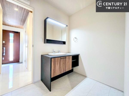 ���ʑ�E���ʏ� �g�Ȃ�𐮂�����ʏ��́A���������厖�ł��I������̐������̂��镵�͋C�����o�I�C�����悭���g�����������܂��B