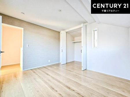 �q������ ���[�͂̂��鋏���ł��B����������������L�X�Ǝg���ċC�������ǂ��ł��I
�L���C�Ȗ��邢�������ŉ߂����̂́A�X�ɂ̂�т�������ł��܂��ˁI