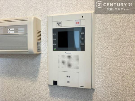 ���̑� TV���j�^�[�t�C���^�[�t�H���������B���K�҂̊���m�F���Ă���Ή��ł��邽�߁A�h�Ɩʂɂ��z�����ꂽ���S�̐ݔ��ł��B