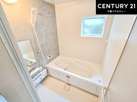 ���� �������������l�̕��͋C�̃o�X���[���́A�����o�Ă��ăo�X�^�C�����[���I
���d���撣���Ă��邲�J���ɂ��D�݂̍���̓����܂����āA�y����ł݂Ă͂������ł��傤���H