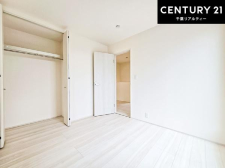 �q������ ���[�͂̂��鋏���ł��B����������������L�X�Ǝg���ċC�������ǂ��ł��I
�L���C�Ȗ��邢�������ŉ߂����̂́A�X�ɂ̂�т�������ł��܂��ˁI
