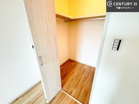 ���[ �E�H�[�N�C���N���[�[�b�g�t���ł��B��������̂��m���Ȃǂ����[���Ă��������ł��ˁI���ɂ���@�������ȂǋG�ߕ��̑傫�ȉƓd�����[�ł��܂��I
