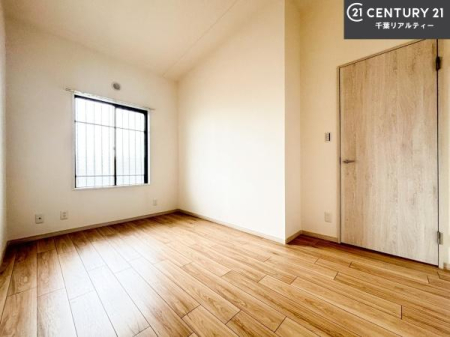 �q������ �|���o�������Ȃ��������́A���q�l�̂������Ƃ��Ă����S�ł��I
���[�X�y�[�X���[�����Ă���̂ŎU�炩�������������T�b�ƕЕt�����܂��I