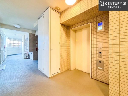 ���̑����p�� �G���x�[�^�[�����ŁA���X�̈ړ������K�B
�����̓��₨�ו��̑������ł��A�X���[�Y�ɂ��A��������܂��I