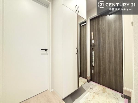 ���� �V���[�Y�{�b�N�X�t���Ȃ̂ŁA���ւ��Еt�����|�������₷���ł��I
�X�b�L���������ւŌ˂��J�����u�ԁA�������̂���S�n������Ԃ��o�}���Ă���܂��B