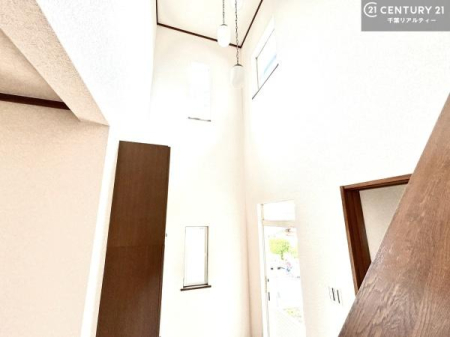 ���� ���ċA���Ă��Ă��A�������܁I�����������Ȃ�A�D�����}������Ă�����ԂɂȂ��Ă��܂��B
���邭��������錺�ւł��I