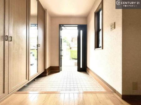���� ���ċA���Ă��Ă��A�������܁I�����������Ȃ�A�D�����}������Ă�����ԂɂȂ��Ă��܂��B
���邭��������錺�ւł��I