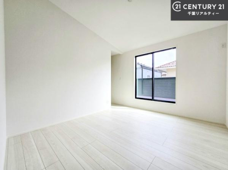 �m�� �o���R�j�[�ɖʂ��Ă���m���ł��B���邭�����肪����A���C����������ł��܂��I���N���āA�O�ɏo�Ĕw�L�т����[�ċz�����ǂ������}������邱�Ƃ��ł��܂��B
